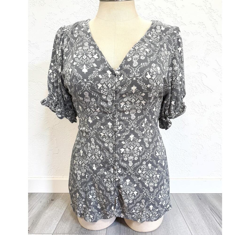 Torrid 2 (2X) Disney Damask‎ Button Front Alice In Wonderland Peplum Blouse Top
